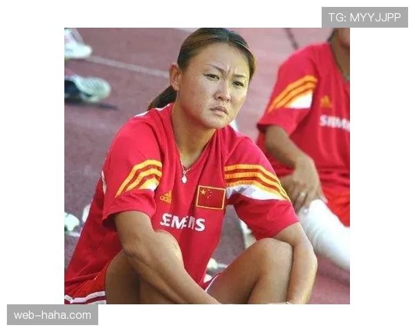 脱衣庆祝为何必罚黄牌？足球规则背后逻辑解析