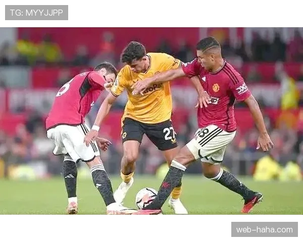 曼联转会策略是否存在失误，对球队竞争格局逐步产生影响